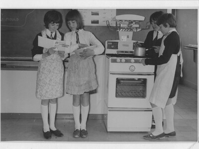 A cookery lesson.