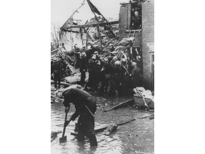 Rescue of Mrs Peck